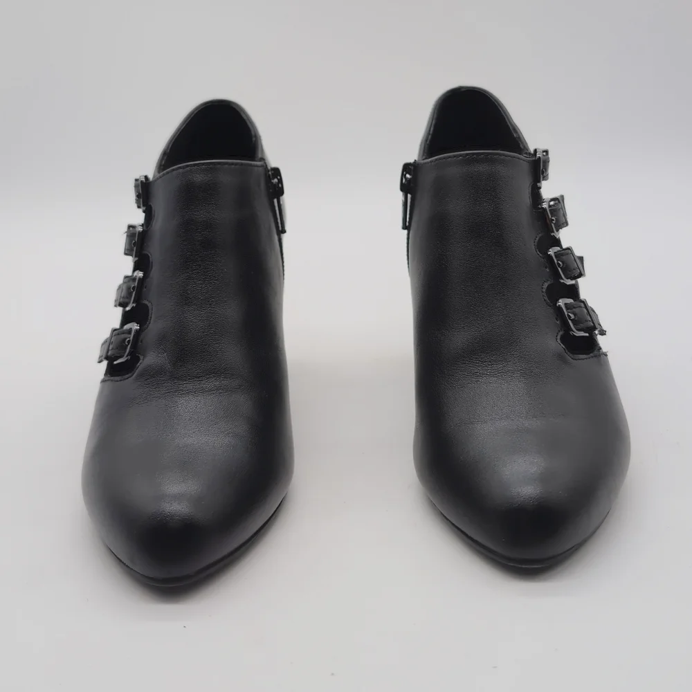 Chic David Tate Black Pause Leather Block Heel Shooties Boots Buckle Detail